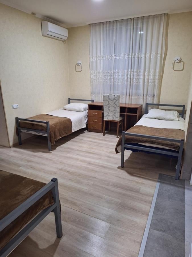 Guest House 15A Kutaisi Ngoại thất bức ảnh