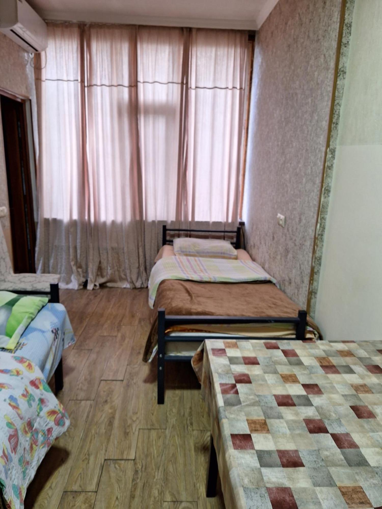 Guest House 15A Kutaisi Ngoại thất bức ảnh