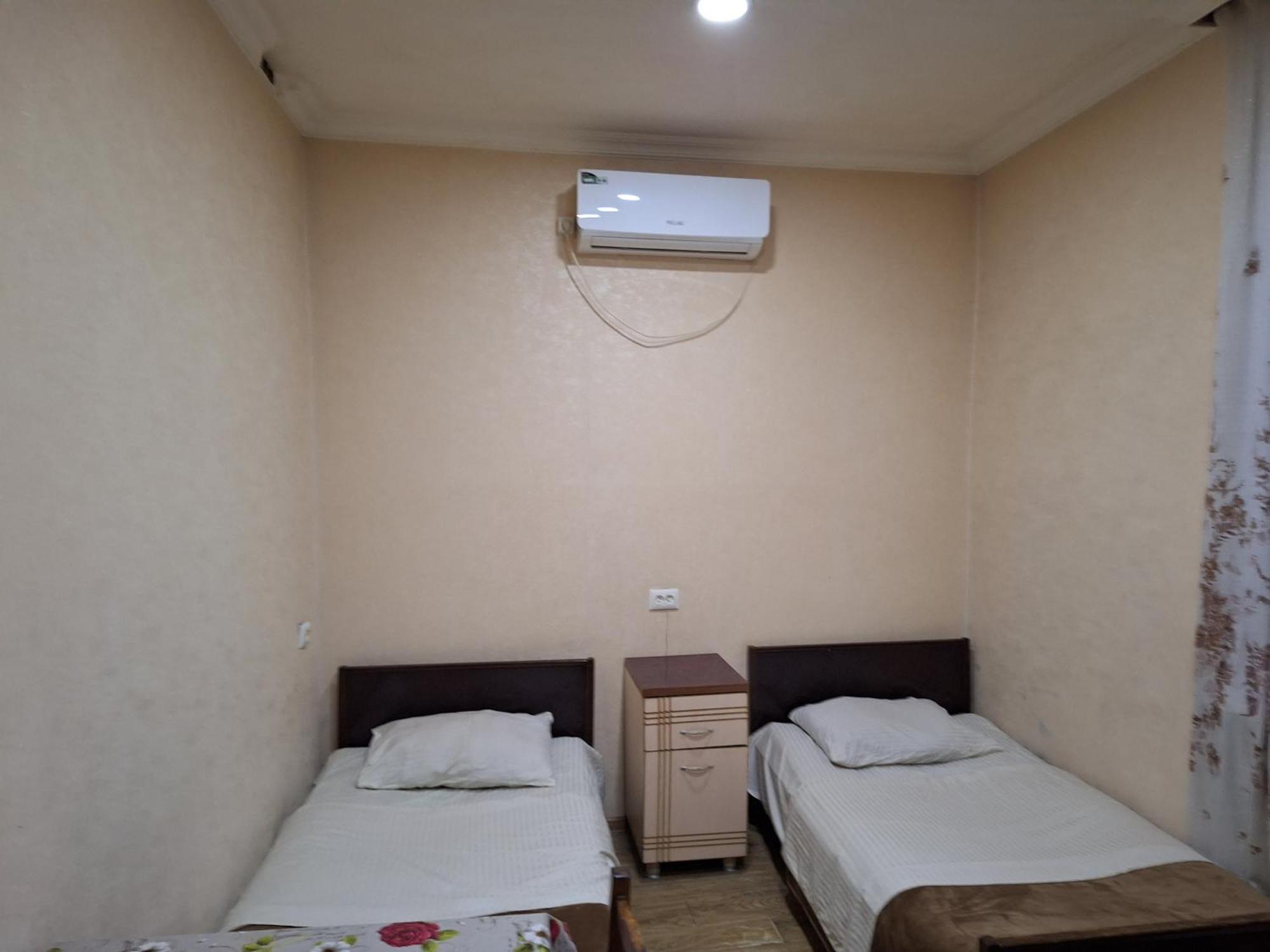 Guest House 15A Kutaisi Ngoại thất bức ảnh