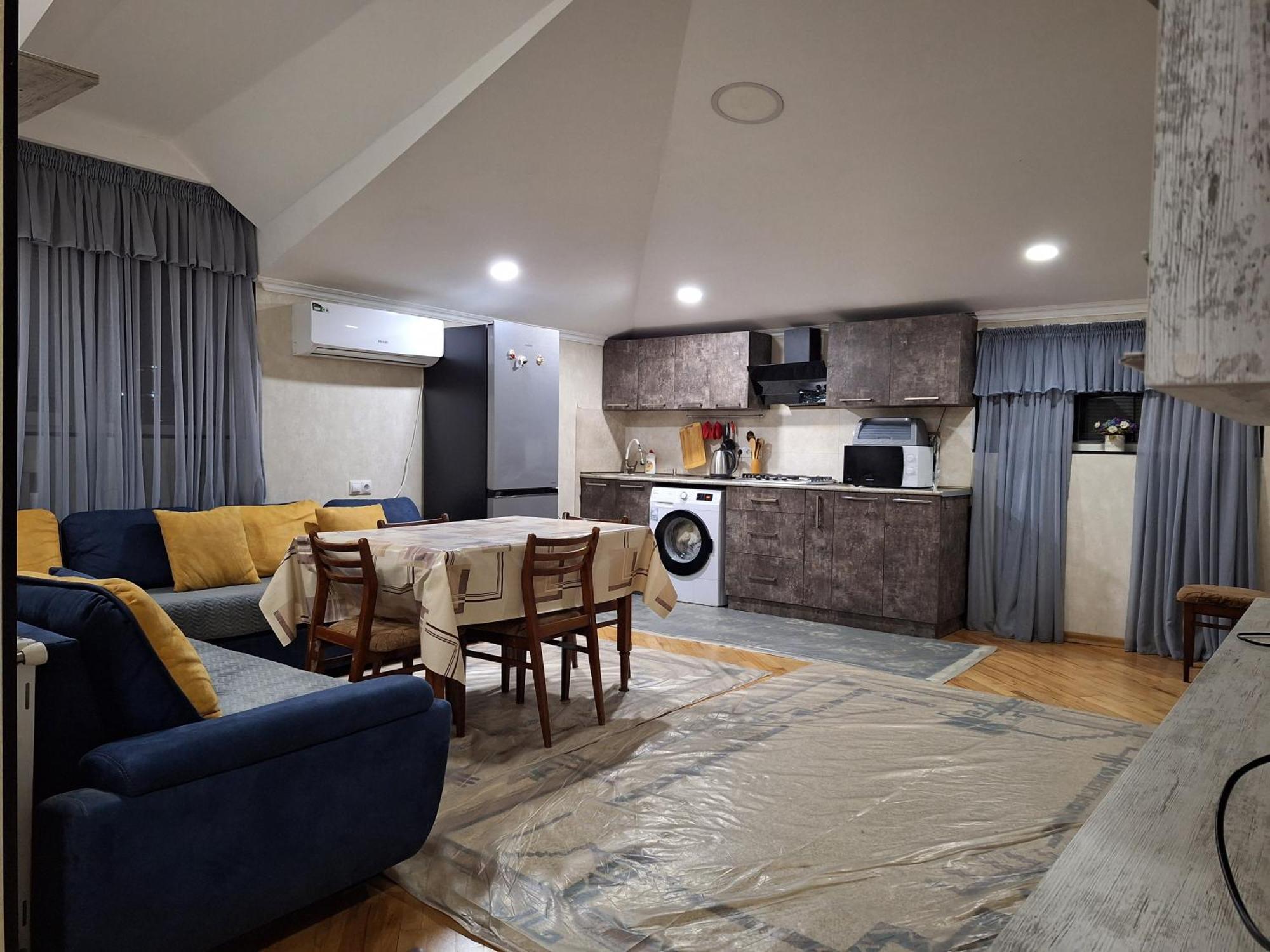 Guest House 15A Kutaisi Ngoại thất bức ảnh