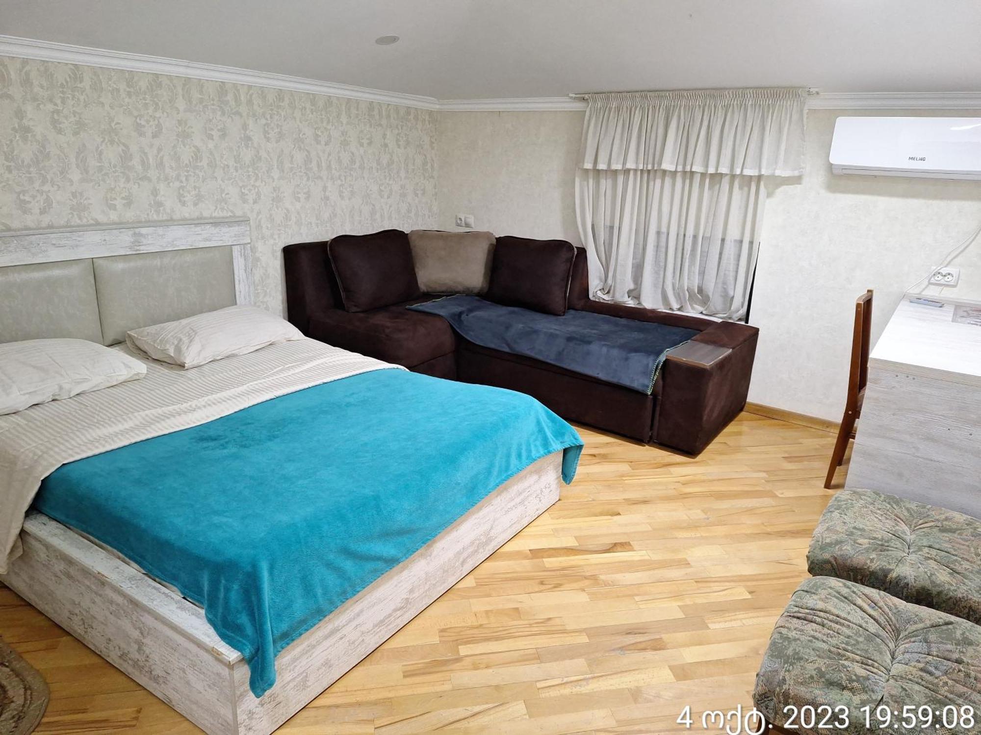 Guest House 15A Kutaisi Ngoại thất bức ảnh