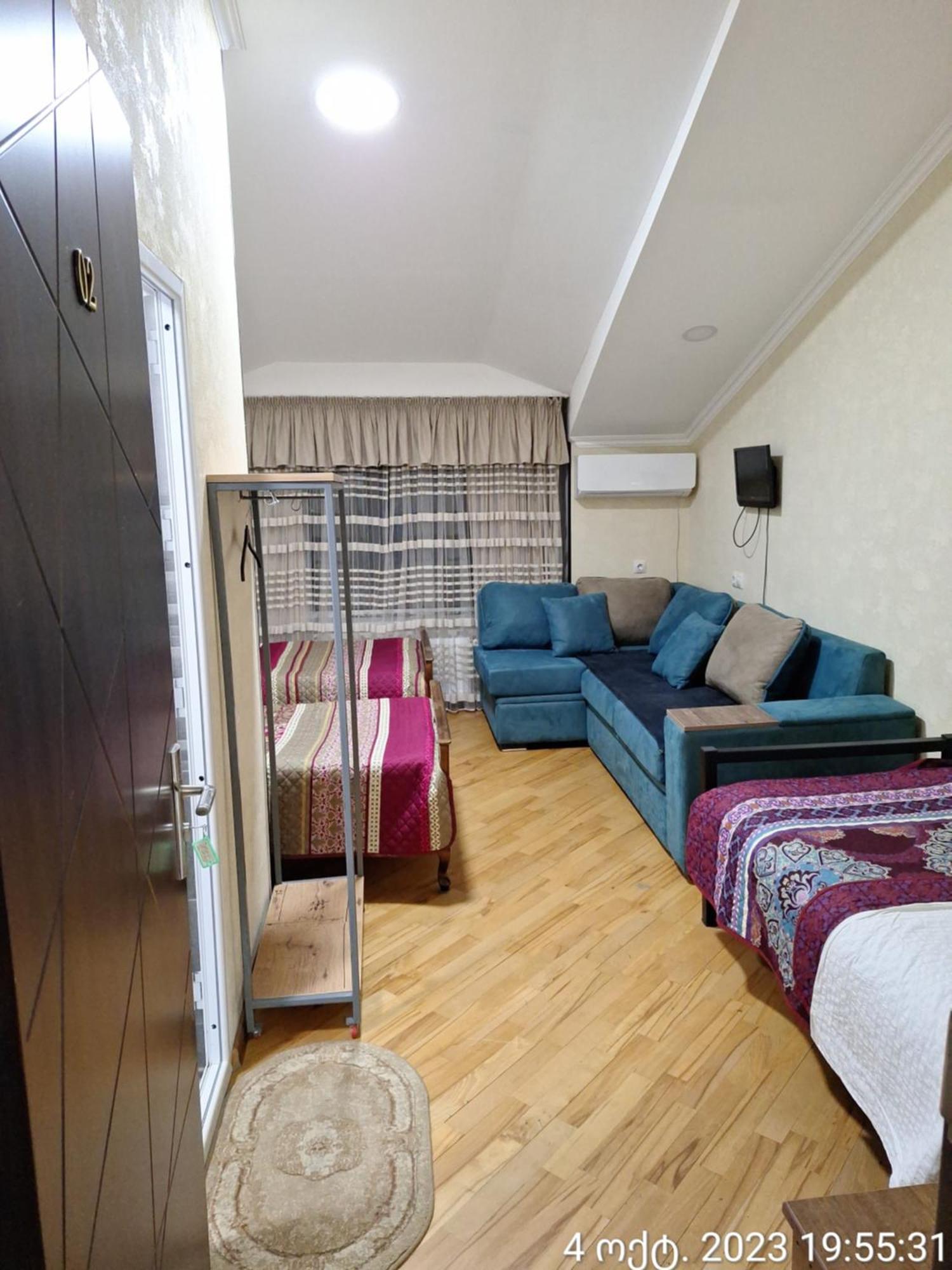 Guest House 15A Kutaisi Ngoại thất bức ảnh