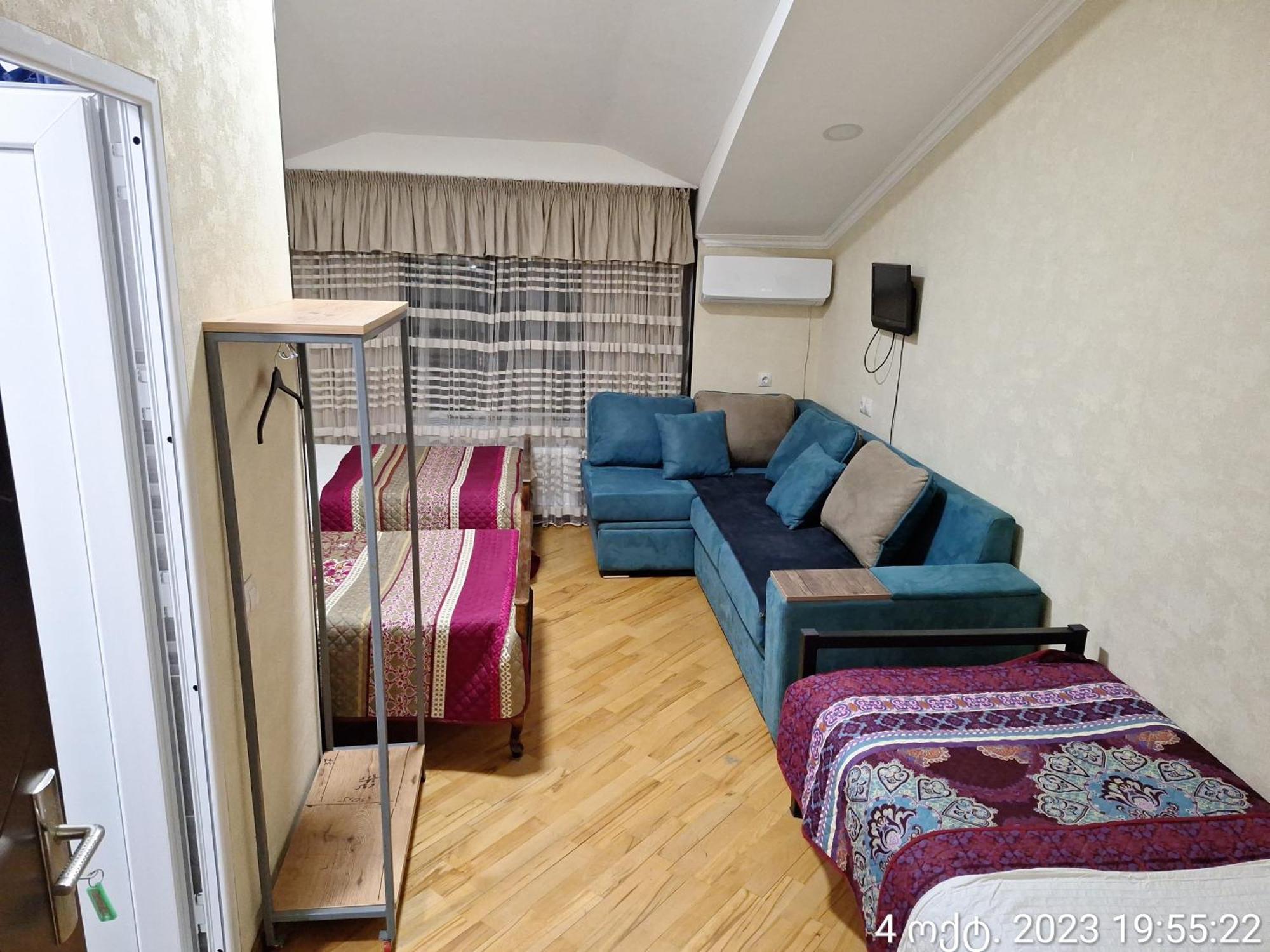 Guest House 15A Kutaisi Ngoại thất bức ảnh