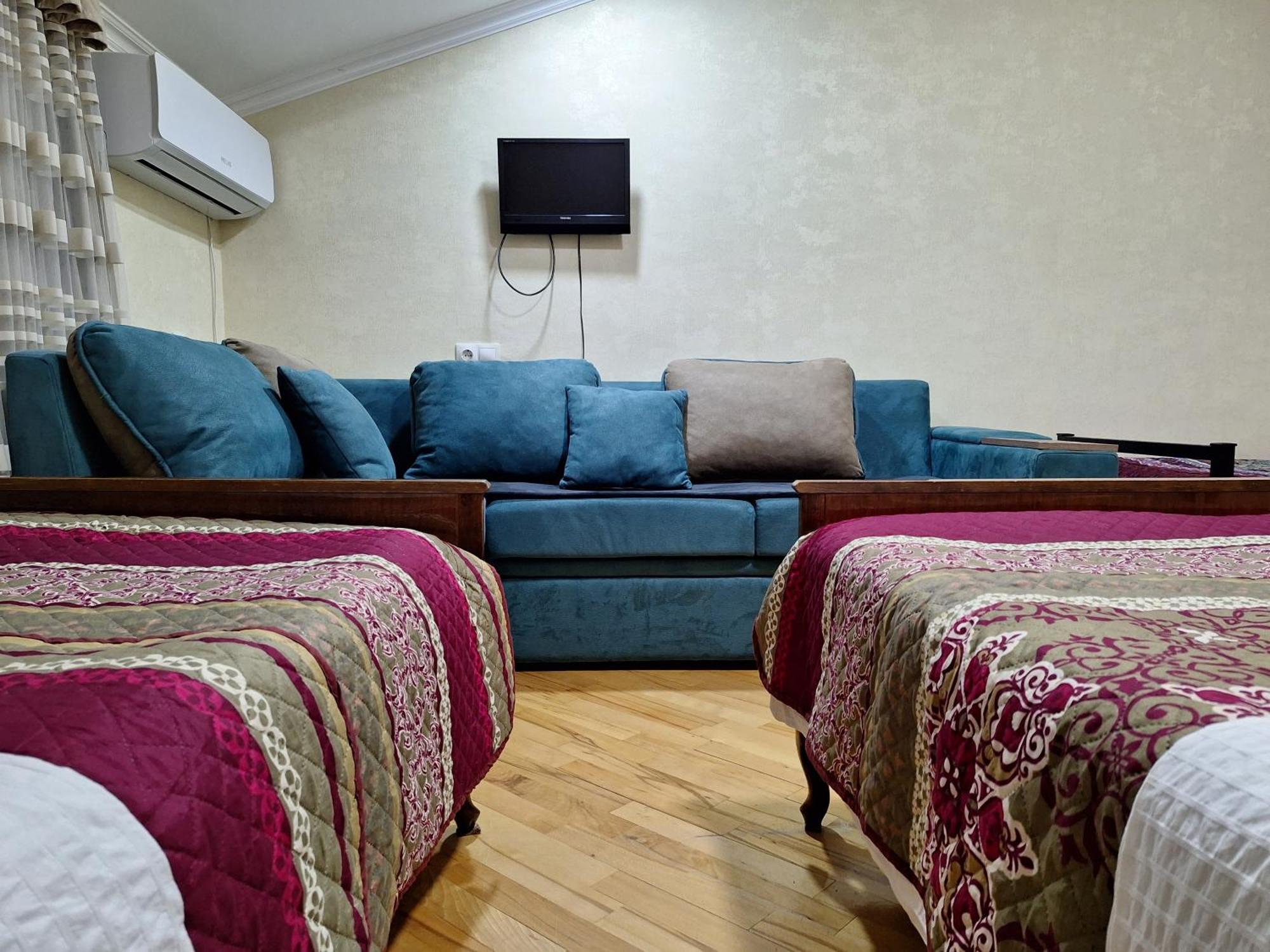Guest House 15A Kutaisi Ngoại thất bức ảnh
