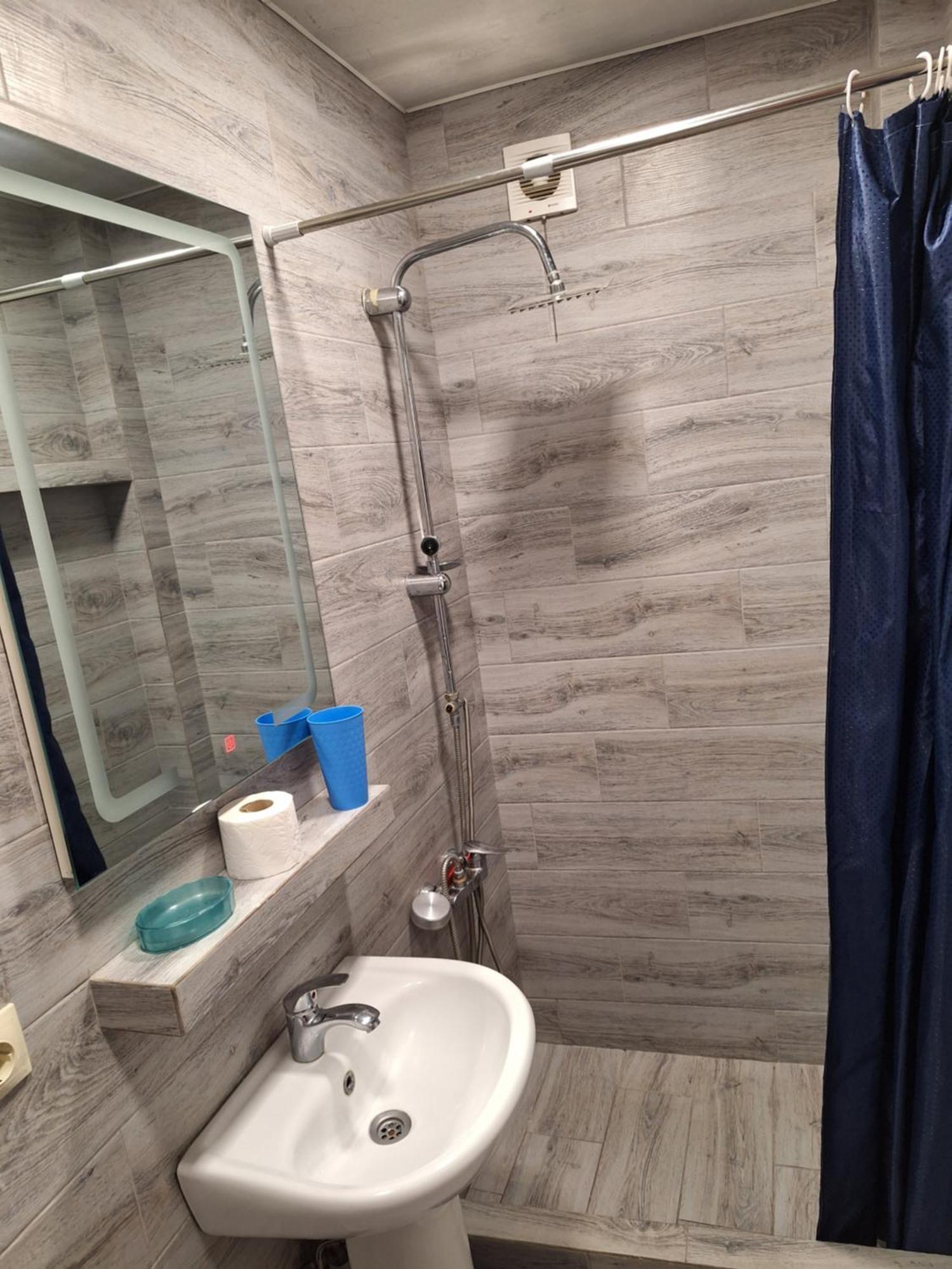 Guest House 15A Kutaisi Ngoại thất bức ảnh