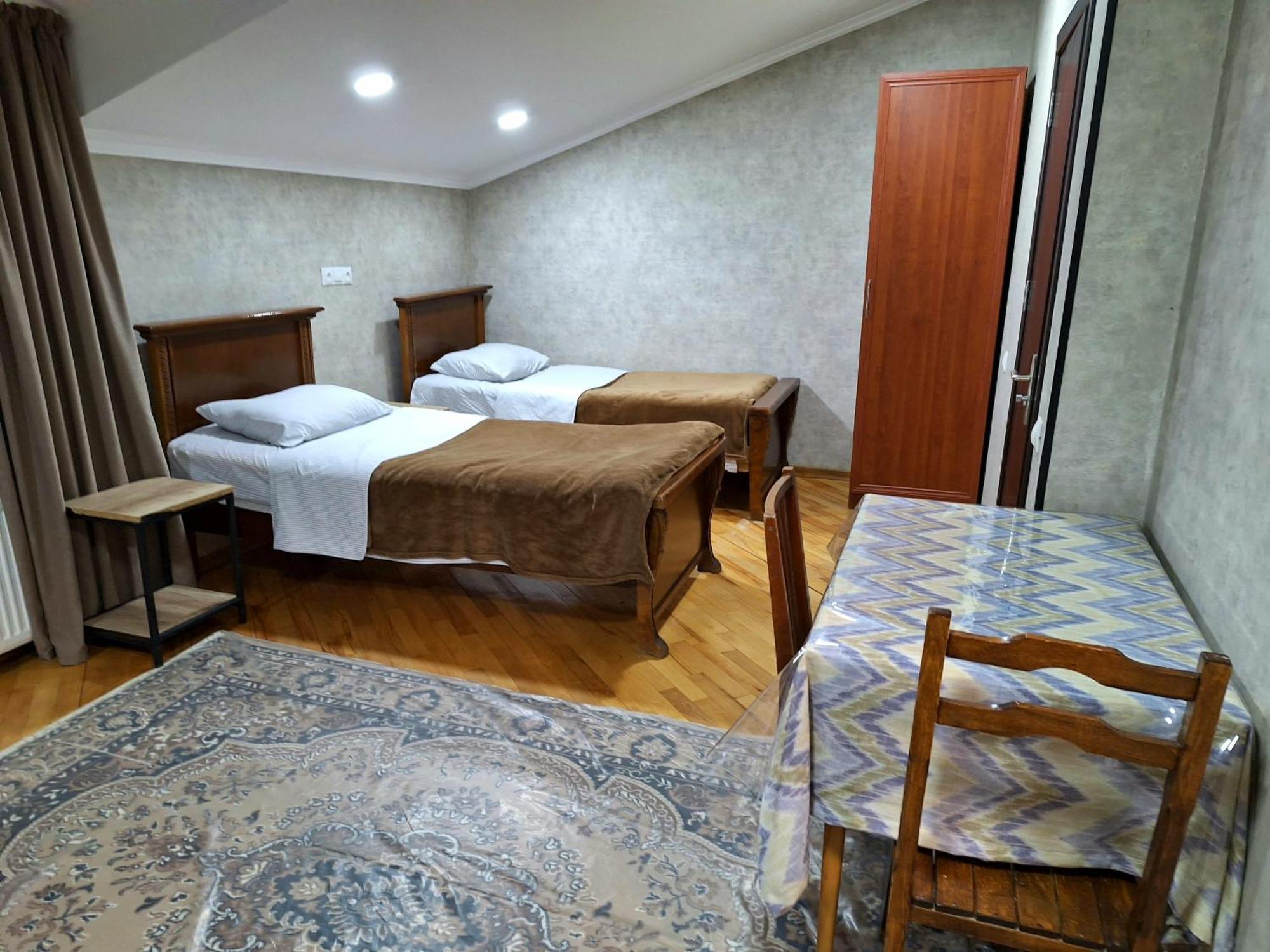 Guest House 15A Kutaisi Ngoại thất bức ảnh
